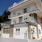 Apartment In With Sea View, Terrace, Air Conditioning, Wifi 5155-2 *