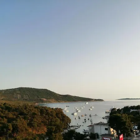 Apartment In With Sea View, Terrace, Air Conditioning, Wifi 5155-2 *