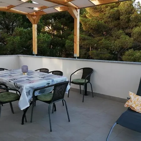 In With Sea View, Terrace, Air Conditioning, Wifi 5155-2 Primosten