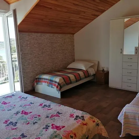 Apartment In With Sea View, Terrace, Air Conditioning, Wifi 5155-2