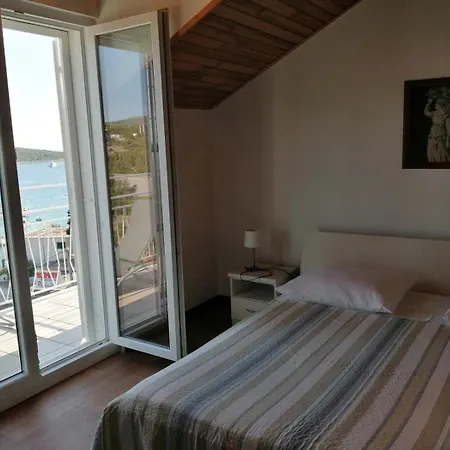 In With Sea View, Terrace, Air Conditioning, Wifi 5155-2 Primosten