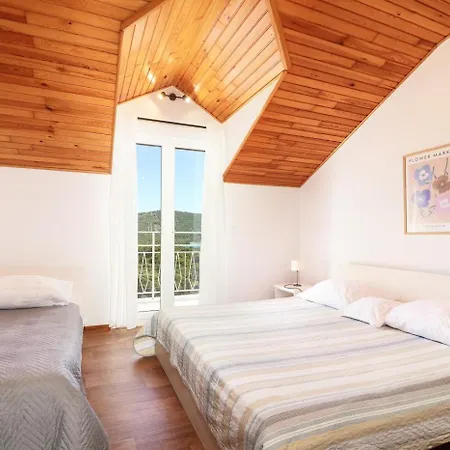 In With Sea View, Terrace, Air Conditioning, Wifi 5155-2 *