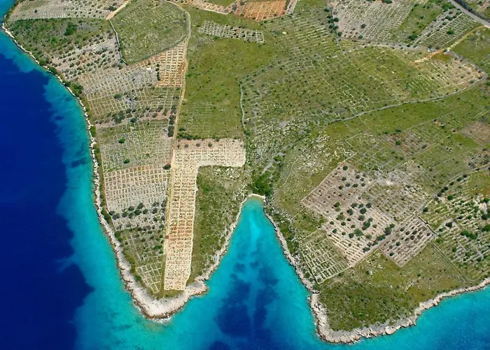 In With Sea View, Terrace, Air Conditioning, Wifi 5155-2 * Primošten