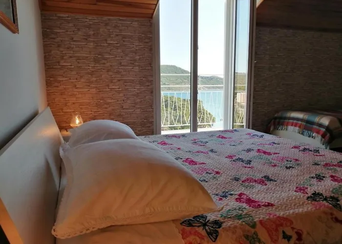 In With Sea View, Terrace, Air Conditioning, Wifi 5155-2 Primošten