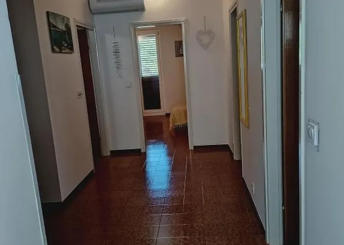 In With Sea View, Terrace, Air Conditioning, Wifi 5155-2 Primošten